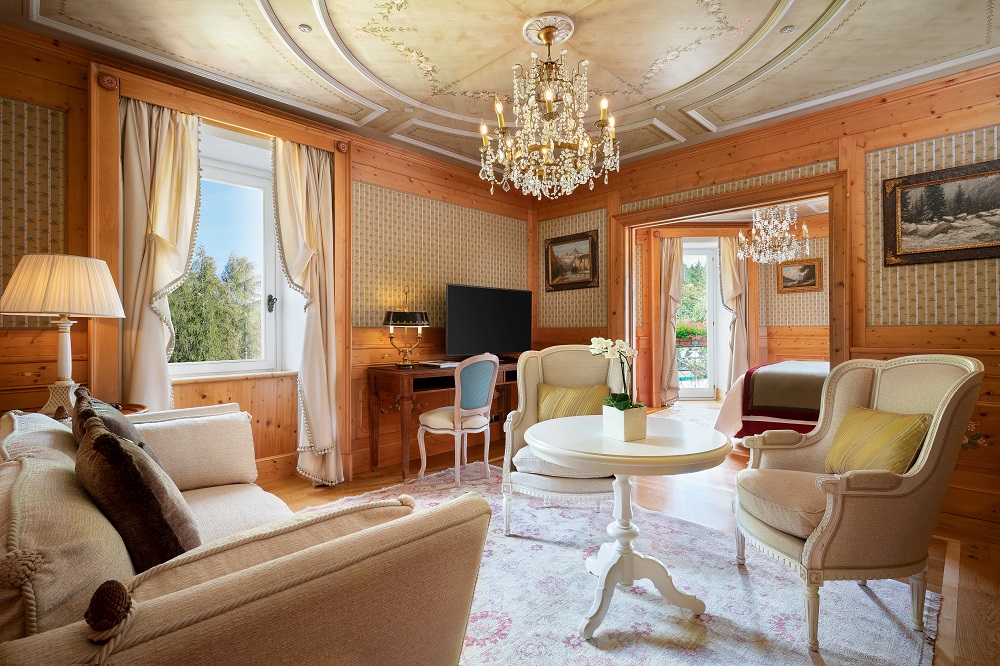 LUX_BZOLC_Presidential_Suite_Living_Bedroom.jpg