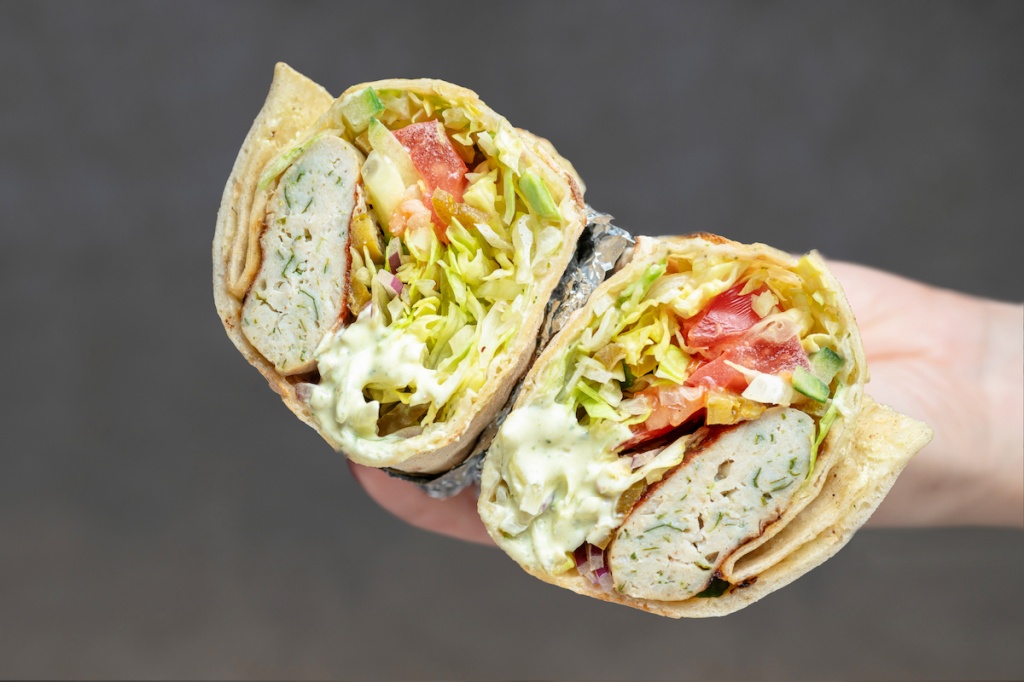 Wrap&Kebab_#8_кебаб из курицы, халапеньо, огурцы (290 руб.).jpg